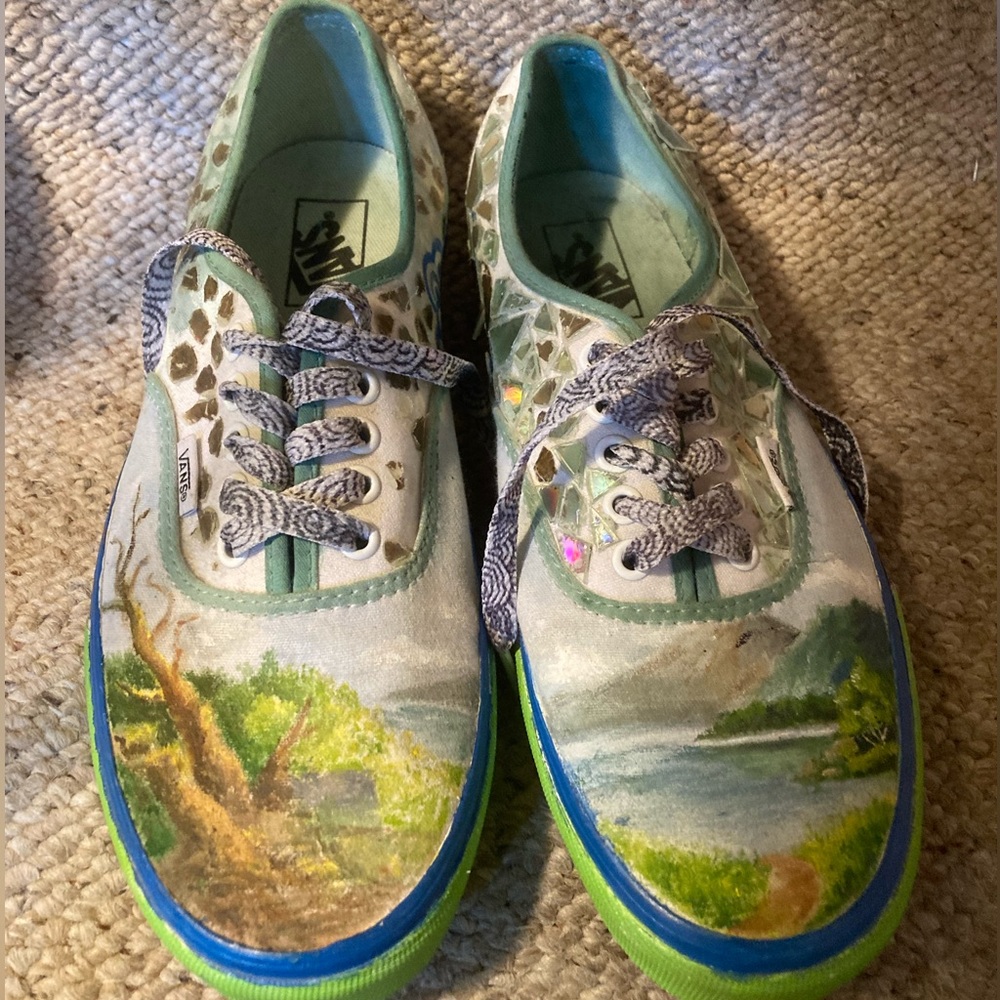 Van’s “Off The Wall” Custom Designed Outdoors Scene Painting Canvas Sneakers - Picture 4 of 13